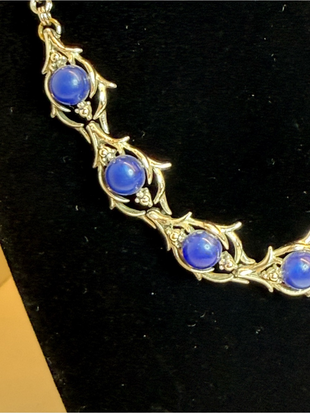Vintage Blue Cabochon Statement Necklace – Thistle / Botanical Silver Tone - Picture 7 of 10